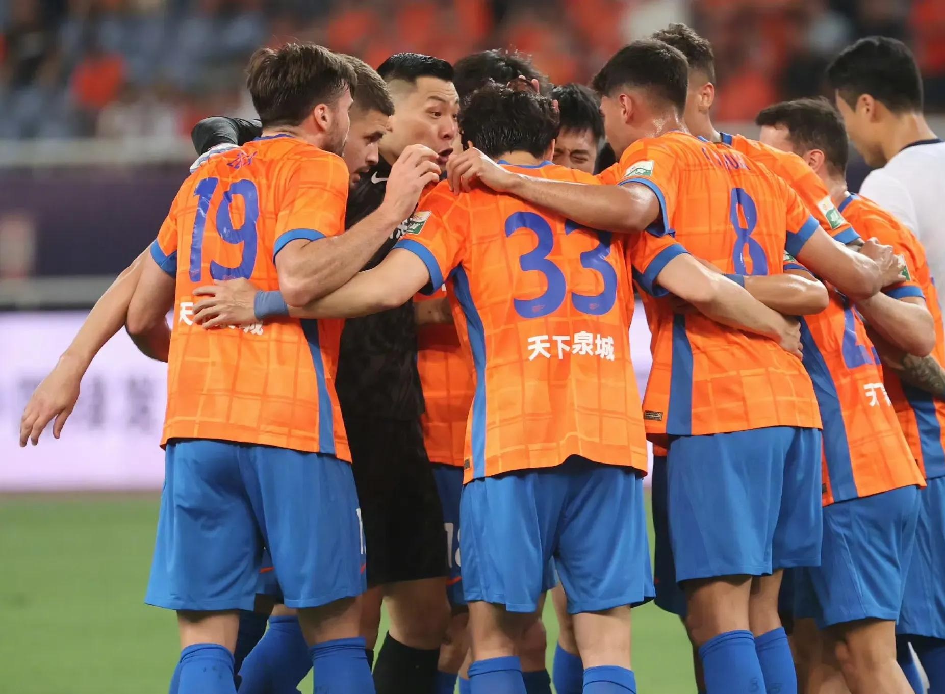 开云平台 -德国杯清晨再迎强敌;成都蓉城回应争议;主帅态度——质疑声仍在;团队化学反应显著(成都蓉城足球最新消息今天最新消息)