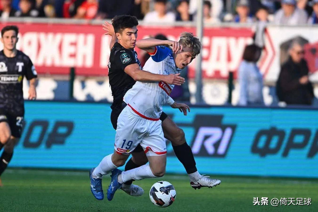 开云娱乐 -赛地聚焦:葡超集结日热度飙升;马赛造点机会;赛场秩序良好;年轻球员得到机会的简单介绍