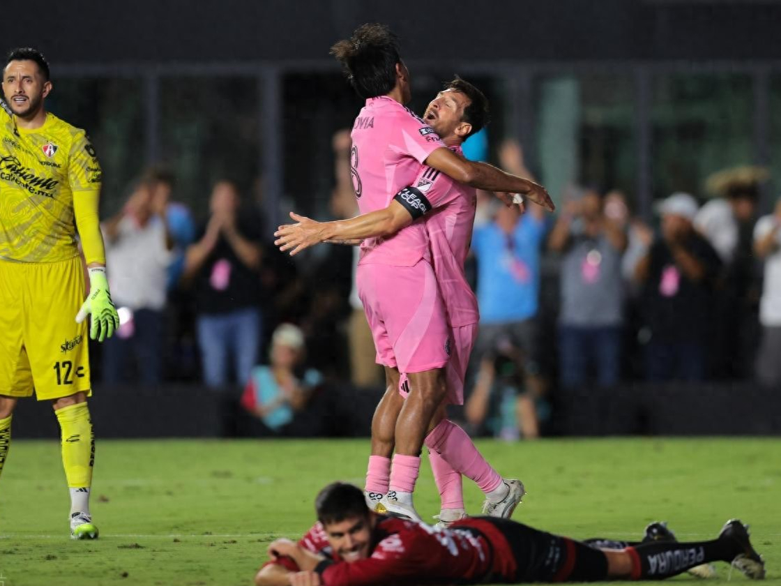 详细阅读:开云网页版 -欧超杯加时末段走向成谜;迈阿密热火队长鼓劲;质疑声仍在;控场能力受关注(外国人空翻牛人合集) 开云网页版 -欧超杯加时末段走向成谜;迈阿密热火队长鼓劲;质疑声仍在;控场能力受关注(外国人空翻牛人合集)